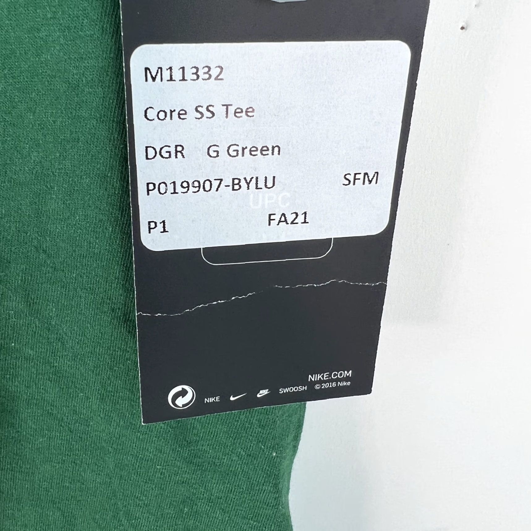 Nike Nike Mens T-Shirt - Graphic Short Sleeve Core Green - Size L - Crew Neck - Cotton Blend - Nike Brand - 100% Genuine - Sportswear Men’s Classic Tee Size US L / EU 52-54 / 3 - 5 Thumbnail