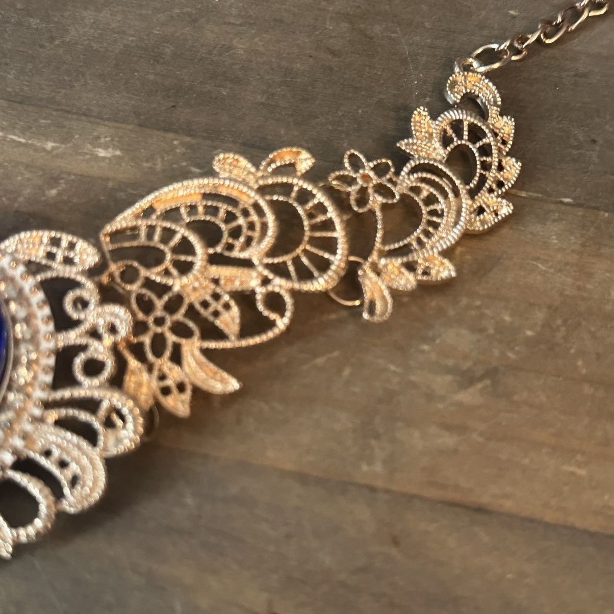 Other Gold tone filigree blue gemstone statement necklace Size ONE SIZE - 7 Thumbnail