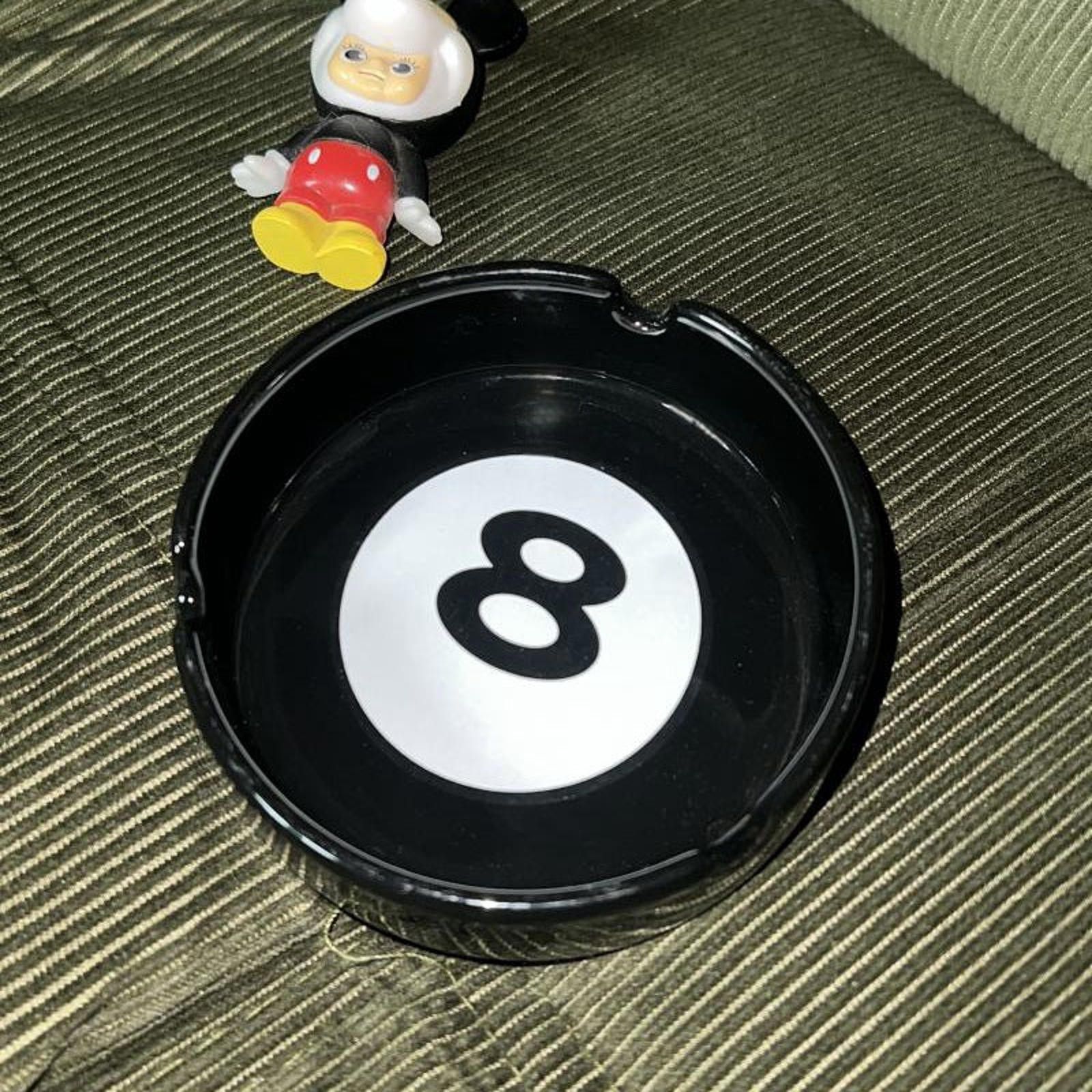 Other Black Round Ashtray with 8 Ball Design, Classic Style Size ONE SIZE - 2 Thumbnail