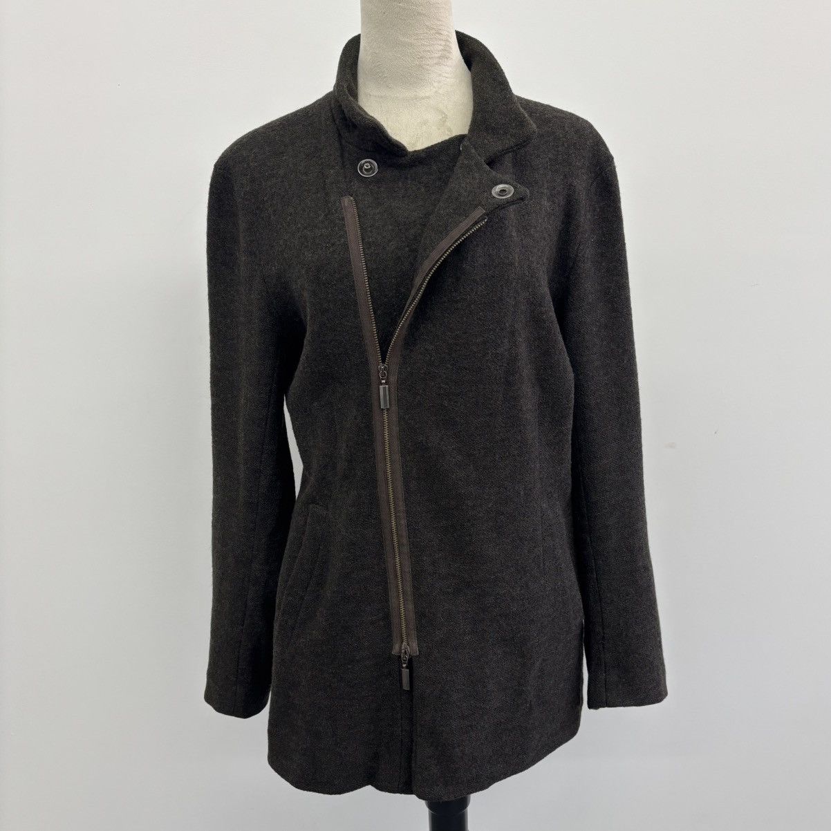 Emporio Armani Asymmetric Zip Wool Jacket Size US L / EU 52-54 / 3 - 1 Thumbnail