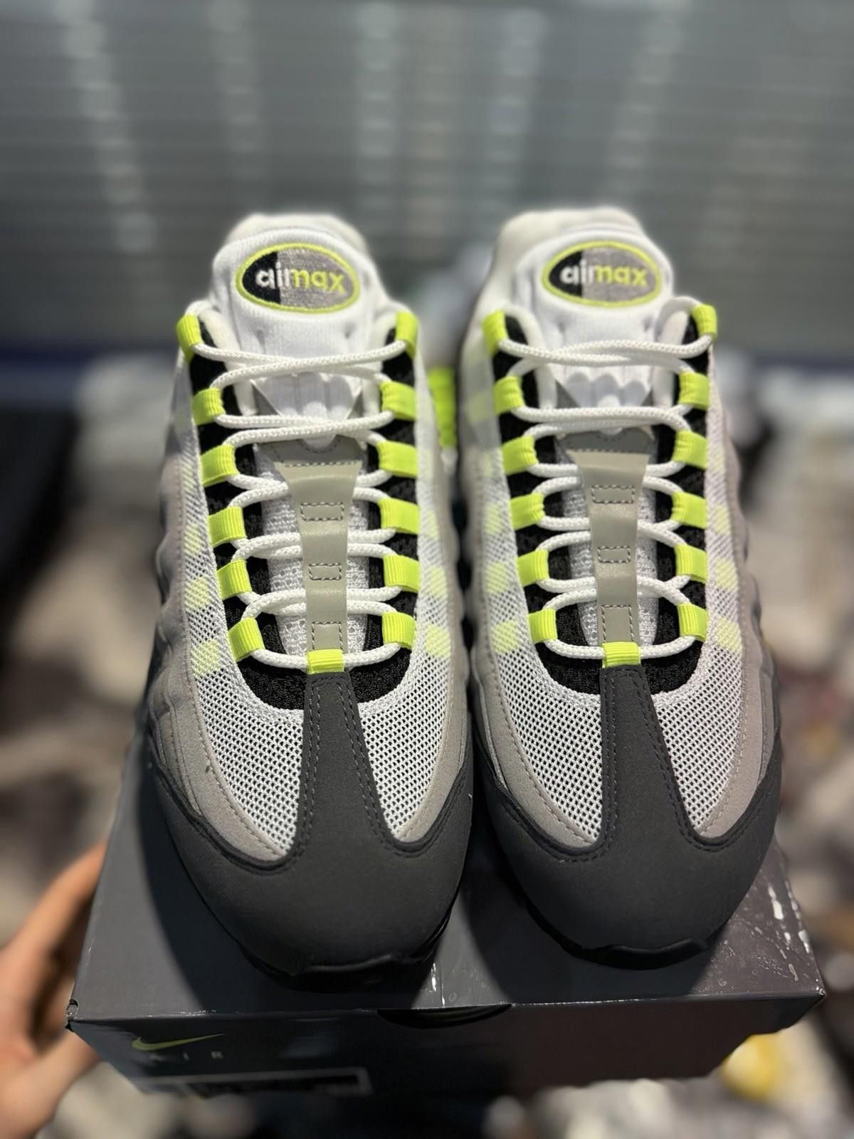 Nike Size 9 - Nike Air Max 95 OG 2025/2026 Neon (HM4740 001) Size US 9 / EU 42 - 7 Thumbnail