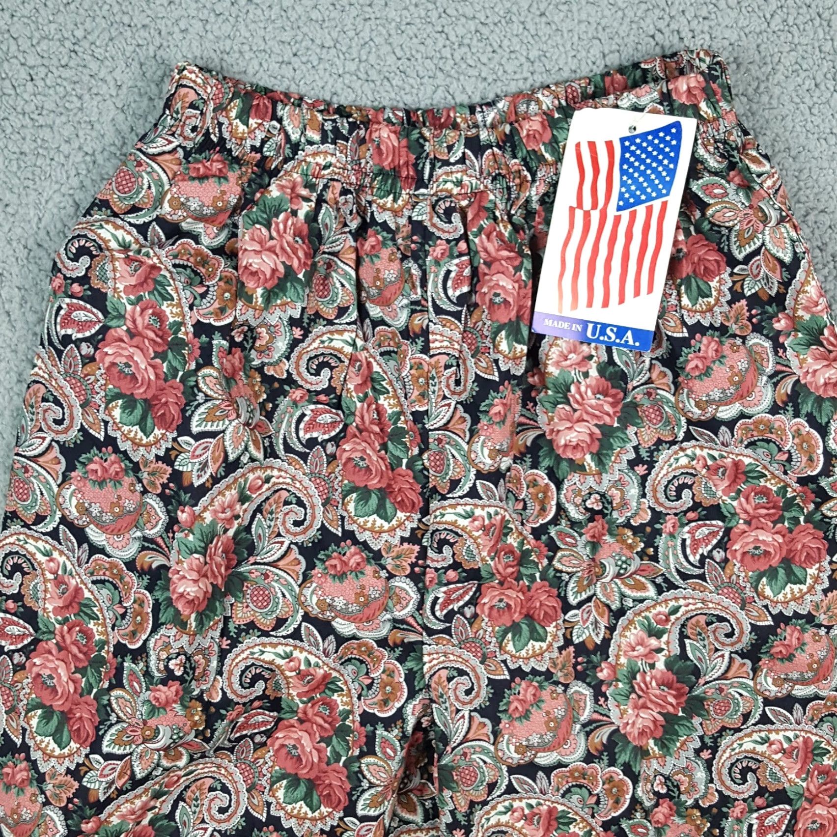 Pinko Vintage Infinity Chic Women's Shorts L Pink Floral Paisley Paperbag 90s Y2K Retro Summer Size 36" / US 14 / IT 50 - 2 Thumbnail