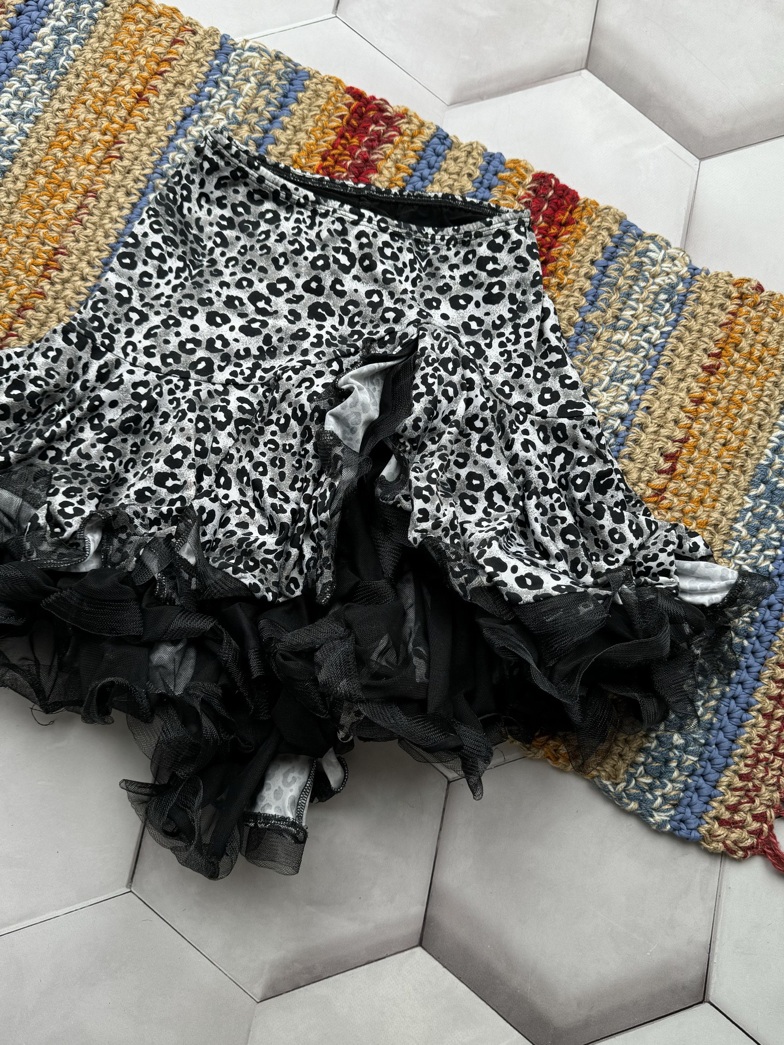 Vintage Vintage Asymmetry Baggy Flared Mini Skirt (ES9) Size 24" / US 00 / IT 34 - 3 Thumbnail
