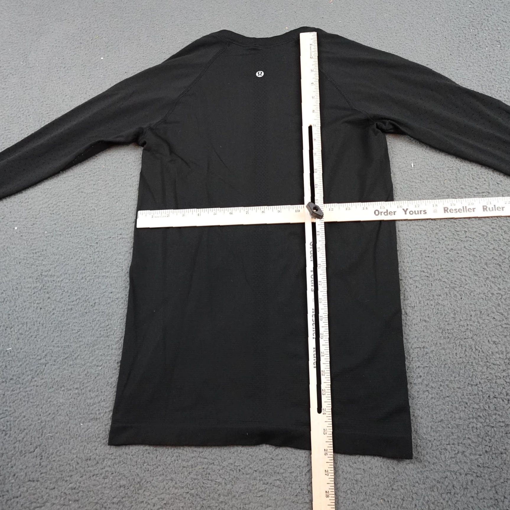Lululemon Lululemon Metal Vent Tech Shirt Womens S Black Long Sleeve Athletic Running & Gym Training Yoga Shirt Mens? Size S / US 4 / IT 40 - 7 Thumbnail