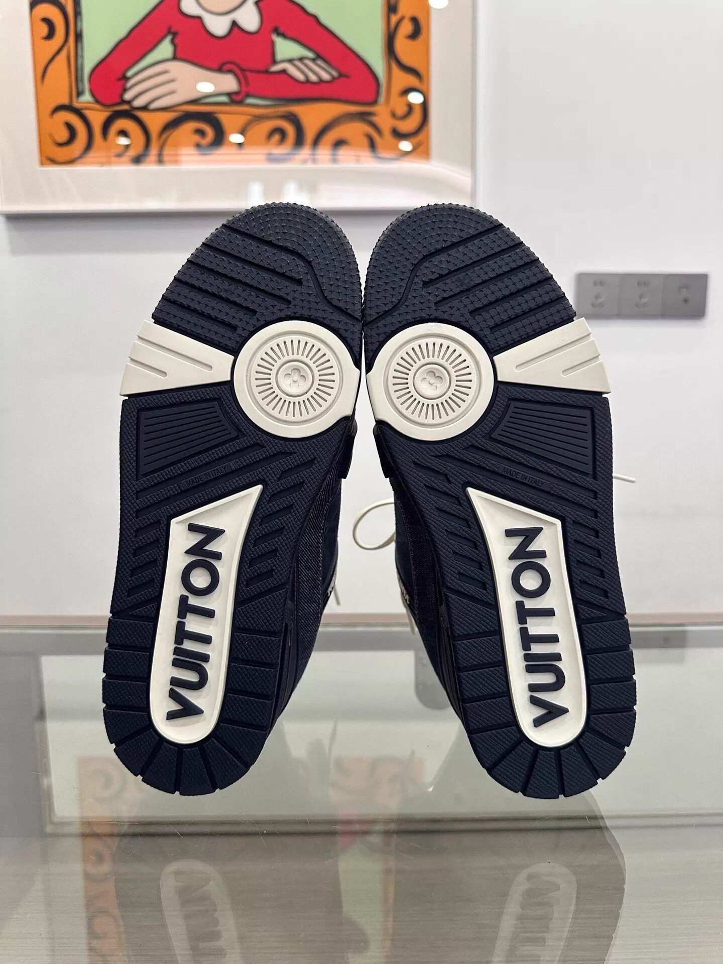 Louis Vuitton LV Men's Dark Blue Denim Monogram Trainer 5 (39) Size US 6 / EU 39 - 6 Thumbnail