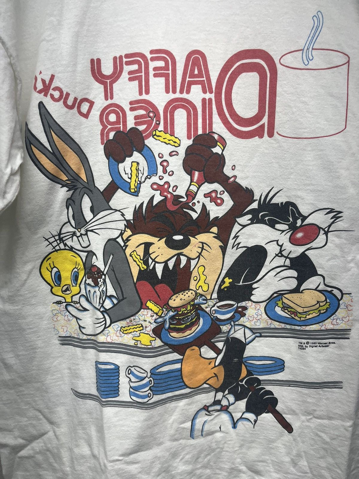 Vintage 1993 Daffy Duck’s Diner Looney Tunes Graphic White Tshirt Size US XL / EU 56 / 4 - 2 Thumbnail