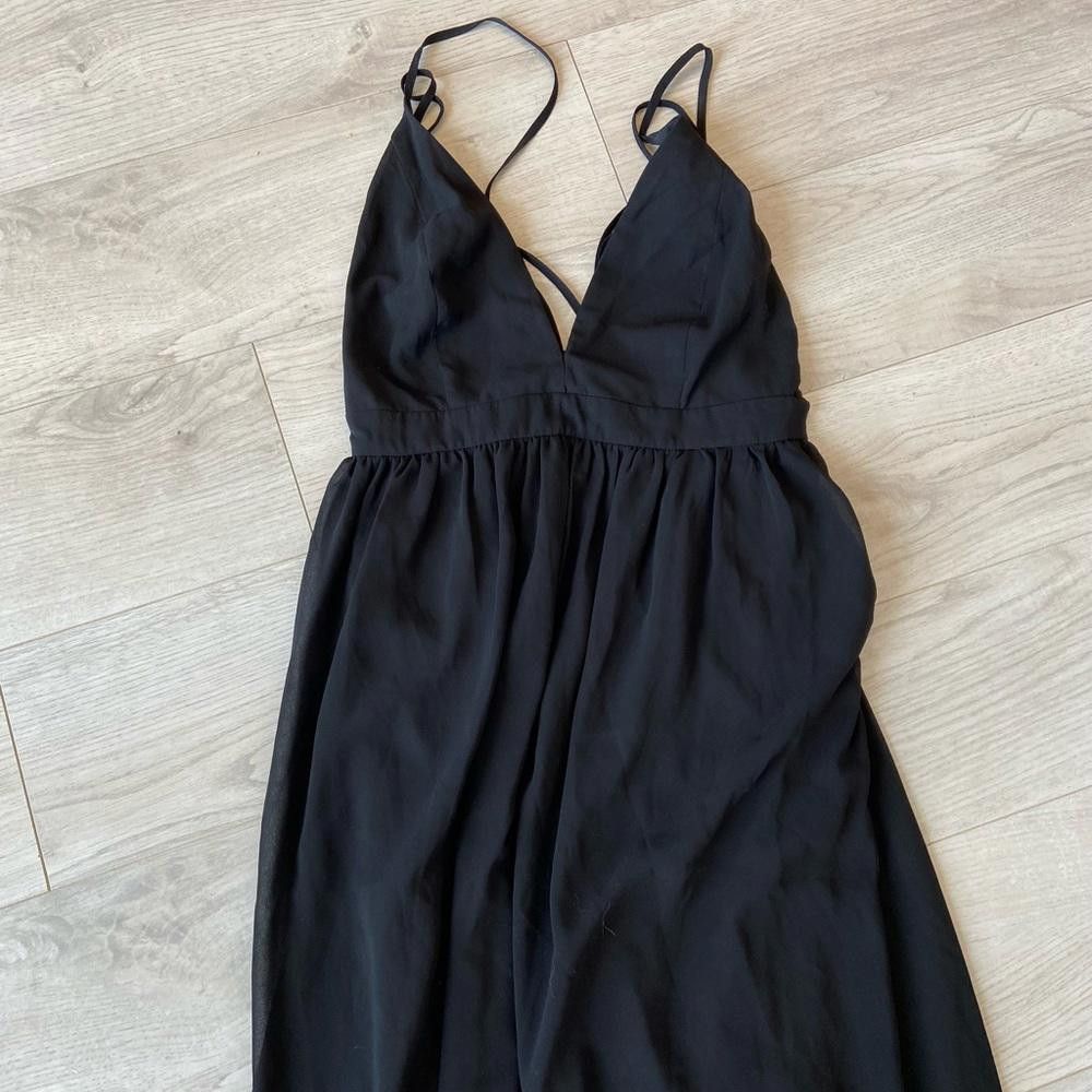 Designer Hyfve Black Strappy V Neck Maxi Dress Size M / US 6-8 / IT 42-44 - 1 Thumbnail