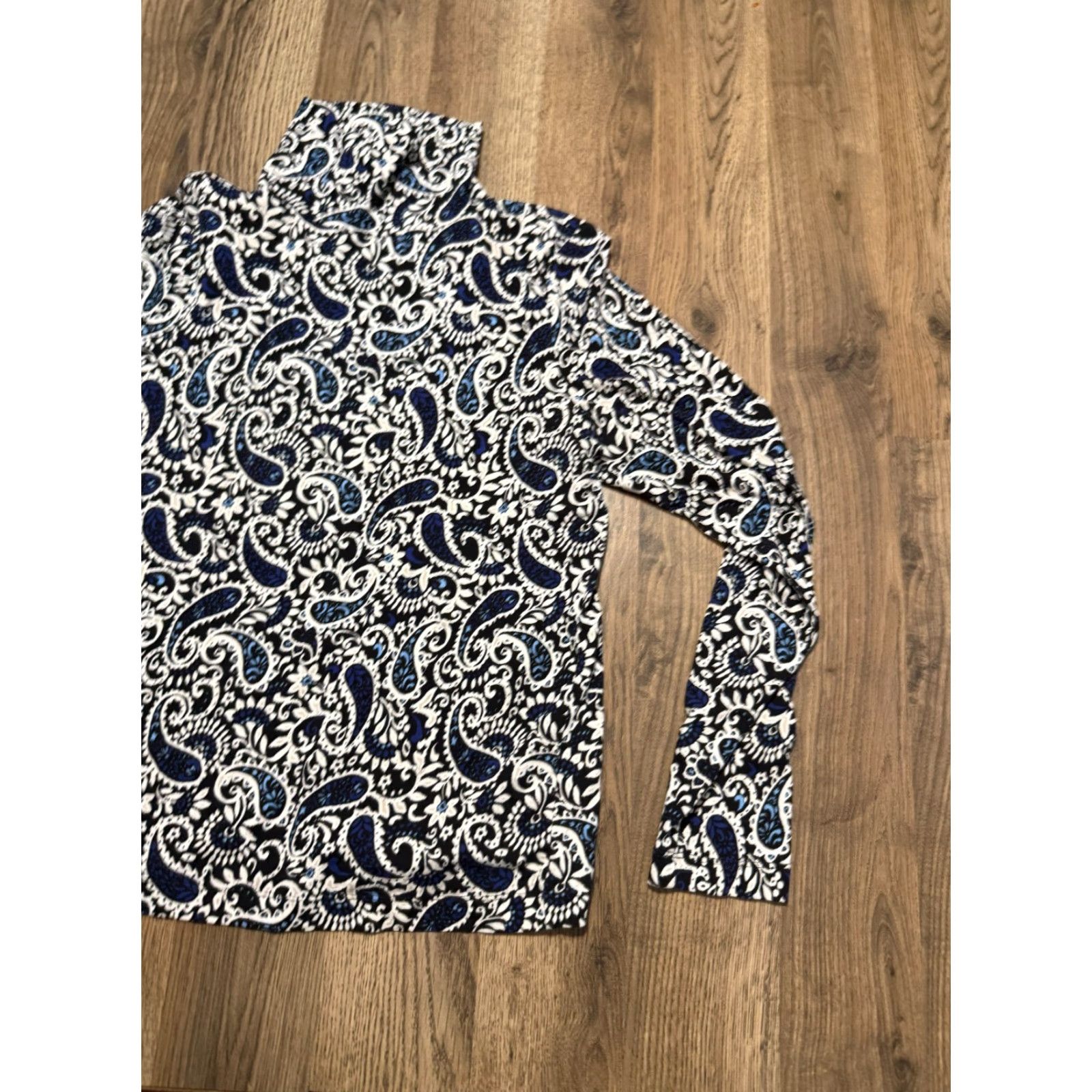 Loft LOFT Shirt Womens Medium Black White Blue Paisley Long Sleeve Turtleneck Shirt Size M / US 6-8 / IT 42-44 - 4 Thumbnail
