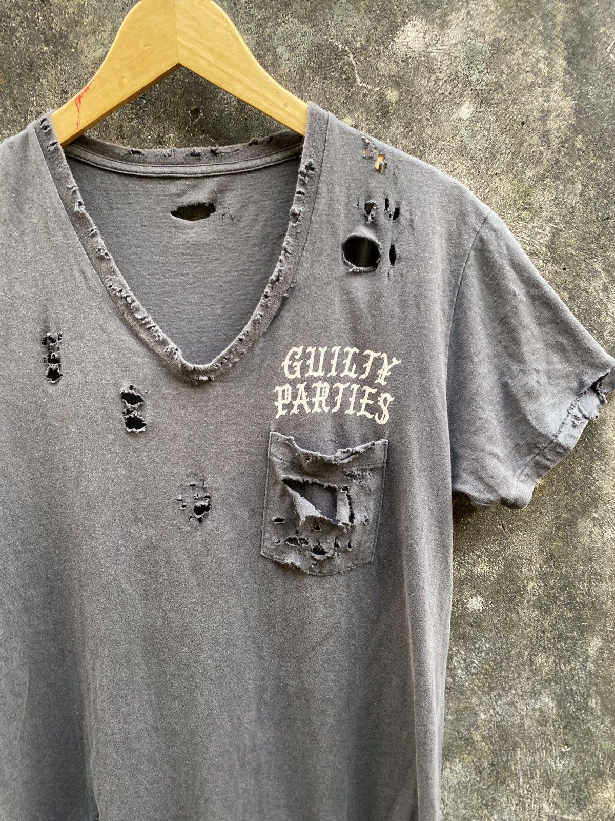 4GSELLER Vintage Guilty Parties Thrashed Faded Single Stitch Tee Size US M / EU 48-50 / 2 - 3 Thumbnail