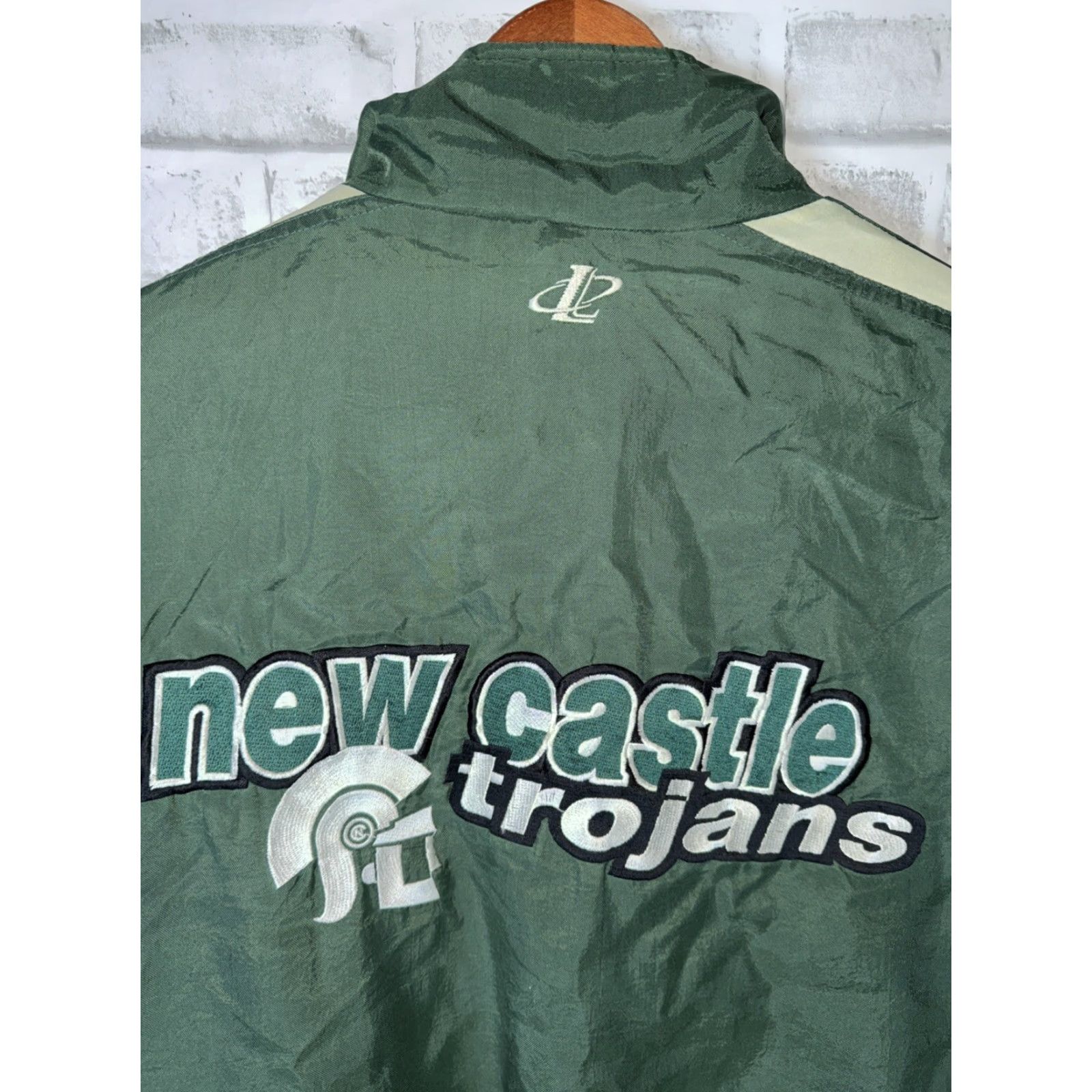 Logo Athletic VINTAGE Logo Athletic Jacket Windbreaker Green Puffer Style L Men’s Regular Size 1990s Athletic Logo Mens L Green Zip Pocket Wearable Now Size US L / EU 52-54 / 3 - 6 Thumbnail