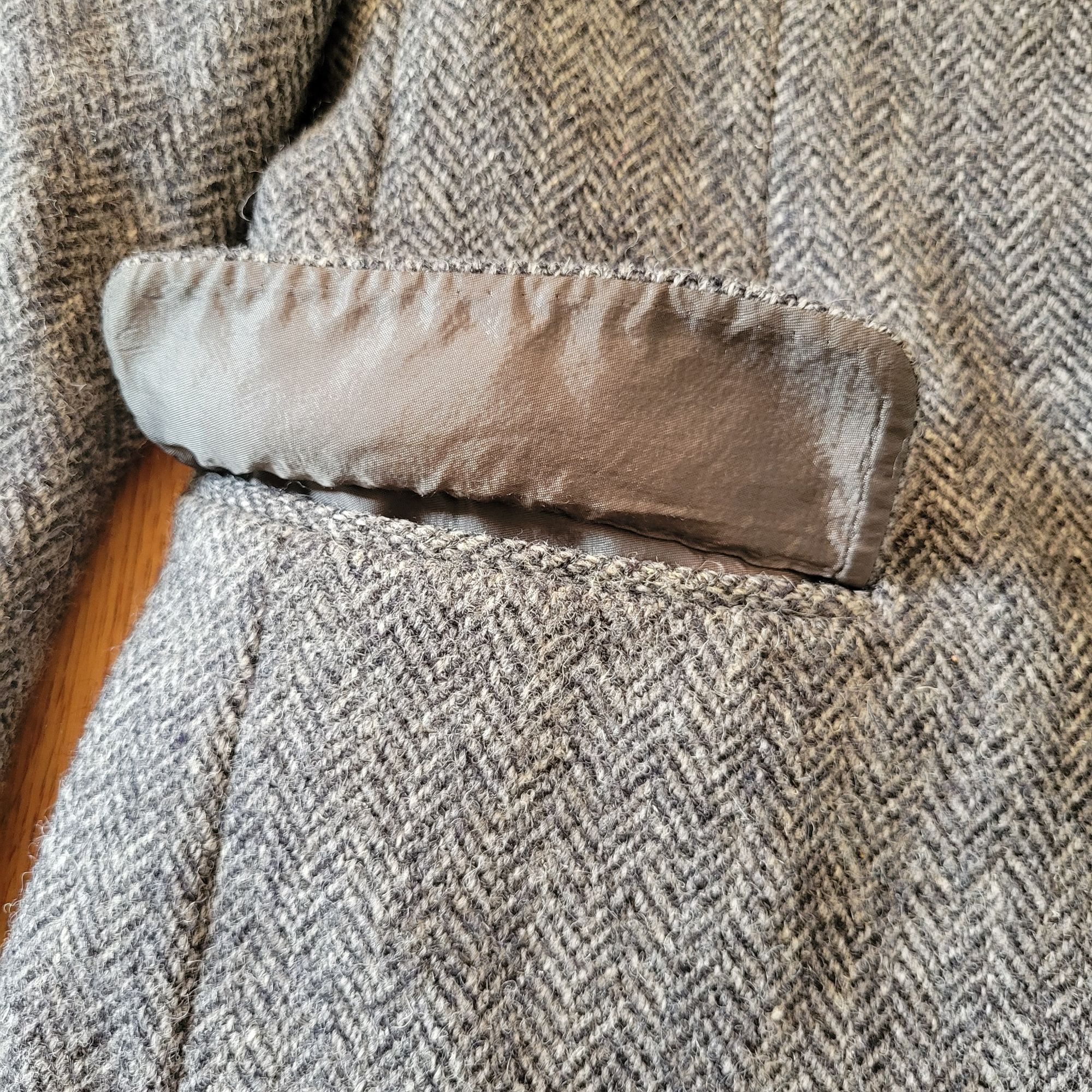 Harris Tweed Bells Harris Tweed Grey Herringbone Blazer 2 Button Wool Spo Size 40R - 10 Thumbnail