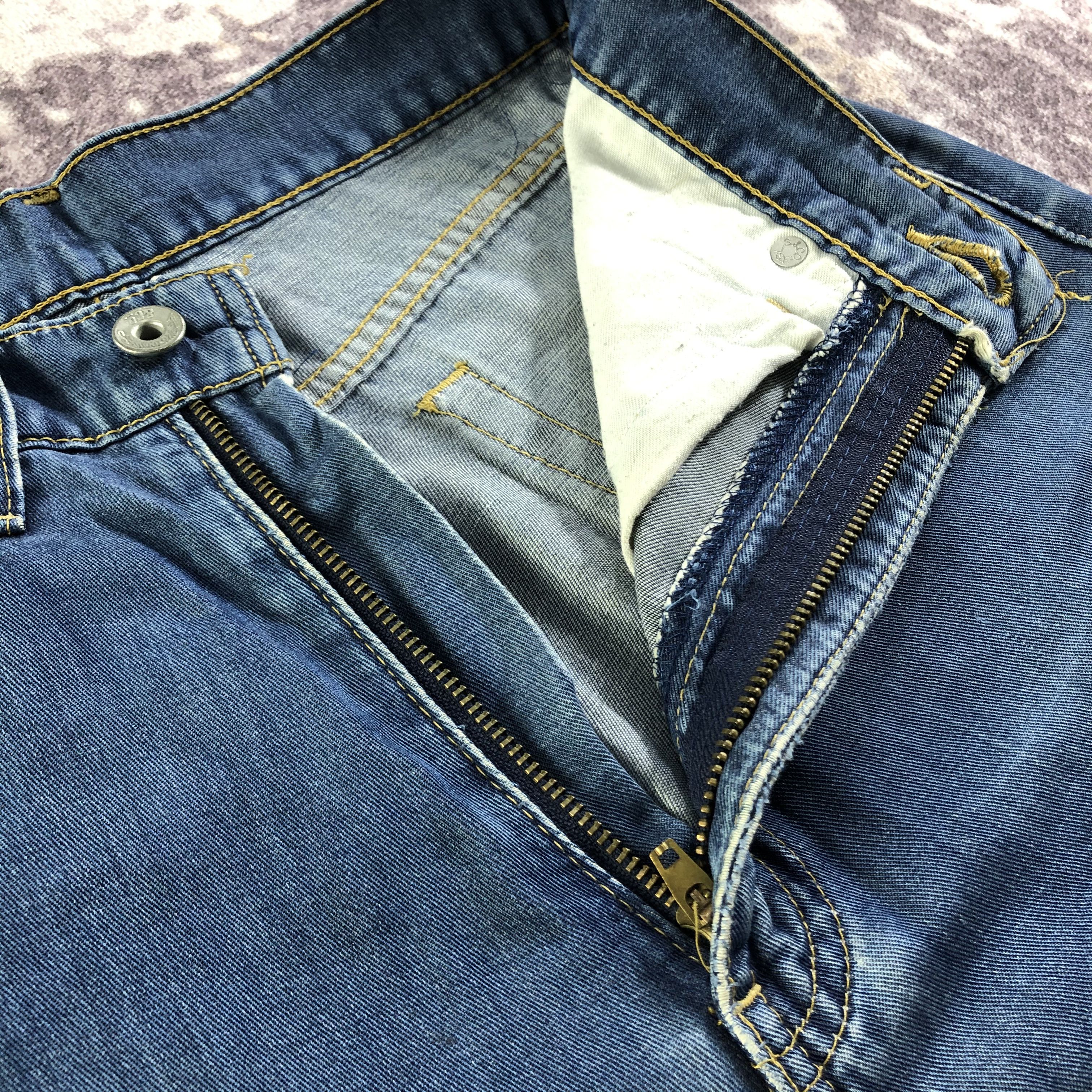 Levi's × Vintage Vintage 90s Blue Wash Levis 512 Jeans-JM3209 Size US 26 / EU 42 - 8 Thumbnail