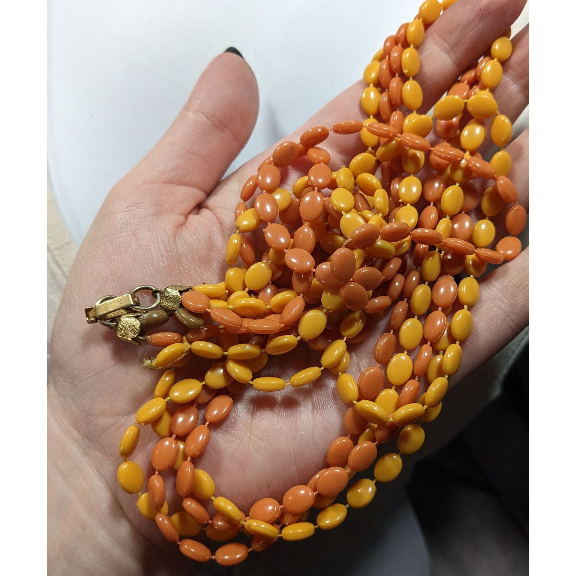 Other Vintage Retro Yellow And Orange Plastic Beaded Necklace Size ONE SIZE - 6 Thumbnail