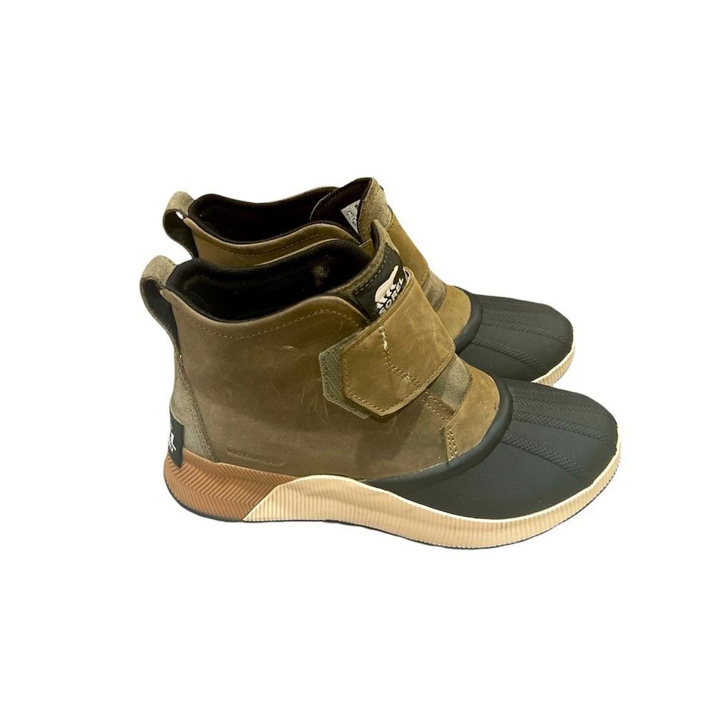 SOREL SOREL Women's Out N About III Classic Strap Waterproof Boot Size US 7.5 / IT 37.5 - 2 Thumbnail