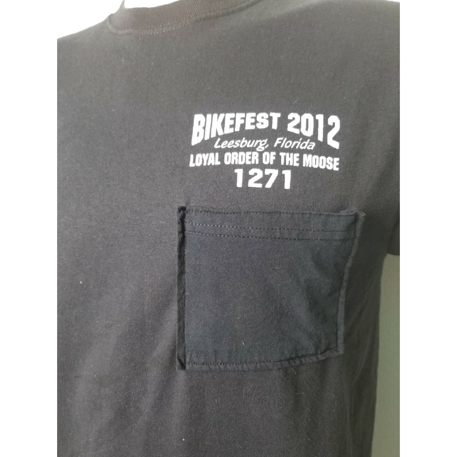 Jerzees Mens M Leesburg Moose Bikefest 2012 Biker Graphic Pocket T Shirt Size US M / EU 48-50 / 2 - 2 Thumbnail