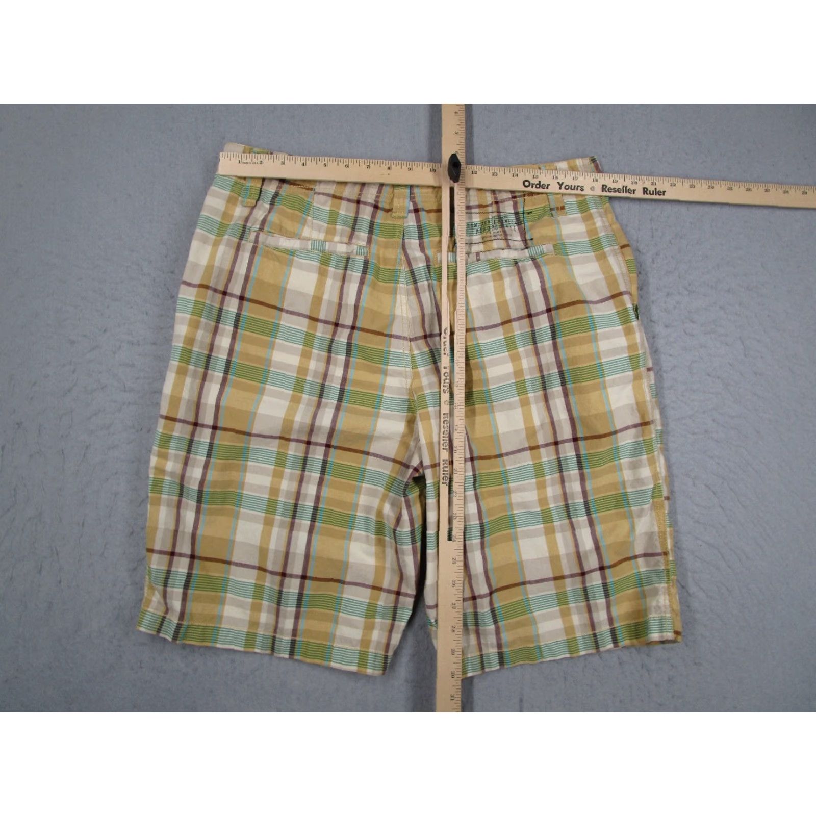 Vintage VINTAGE Aeropostale Shorts Mens 36 Yellow Plaid 10" Casual Walk Golf Y2K Size US 36 / EU 52 - 4 Thumbnail