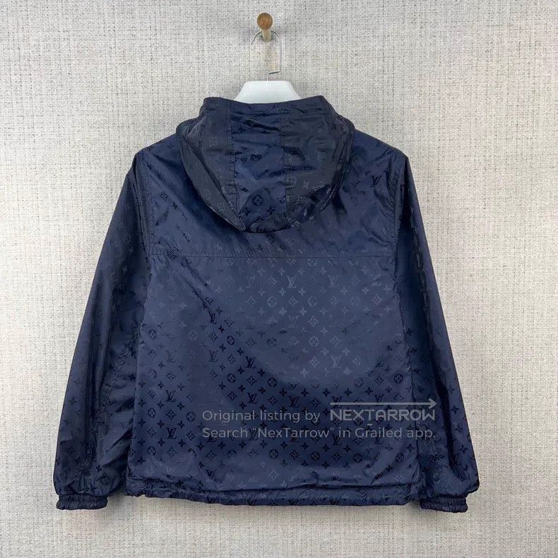 Louis Vuitton Louis Vuitton Logo Full Pin Reversible Casual Hooded Long Size US S / EU 44-46 / 1 - 4 Thumbnail