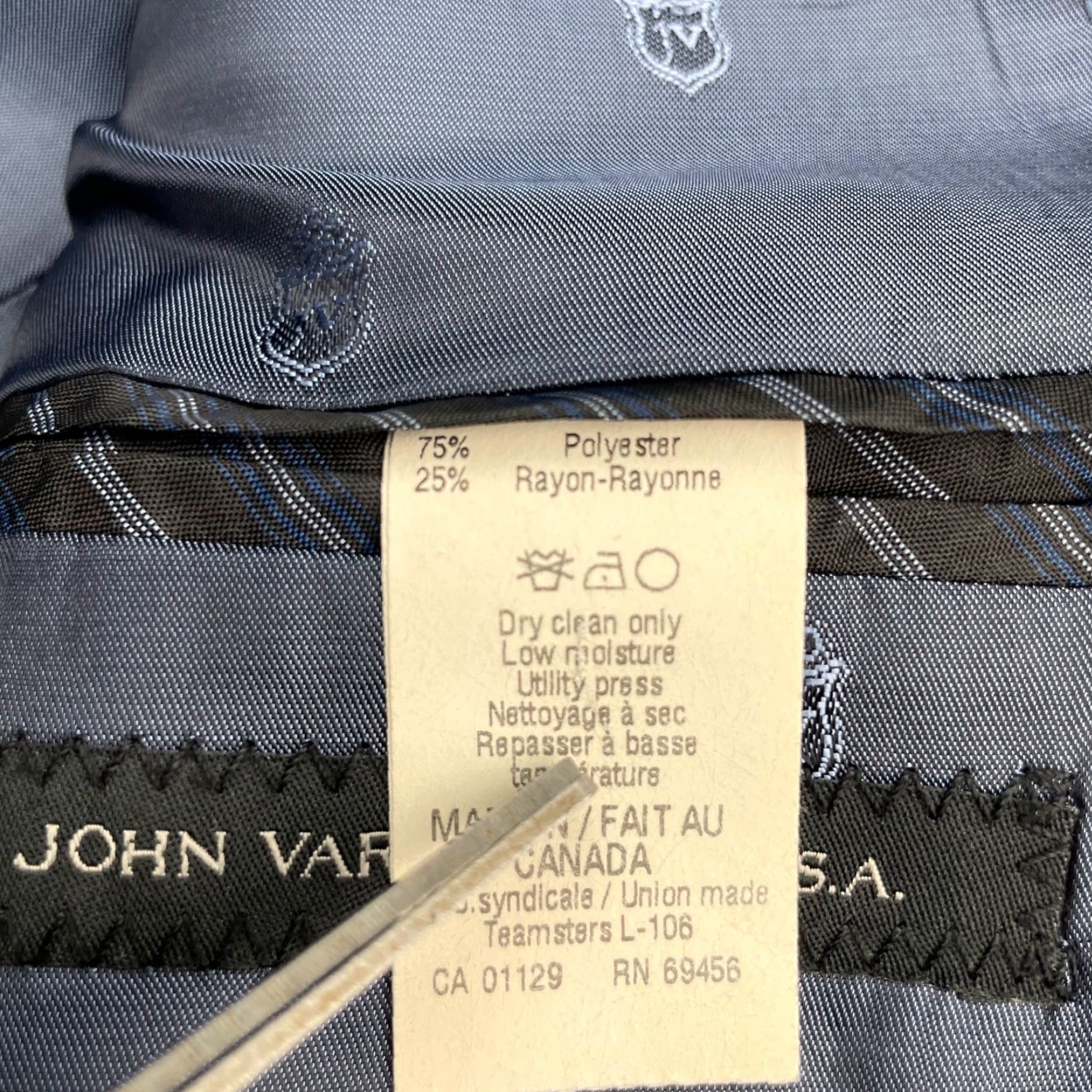John Varvatos John Varvatos Blazer Men 44R Navy Blue 2-Button Notch Solid Polyester Viscose Mens Size 44R - 7 Thumbnail