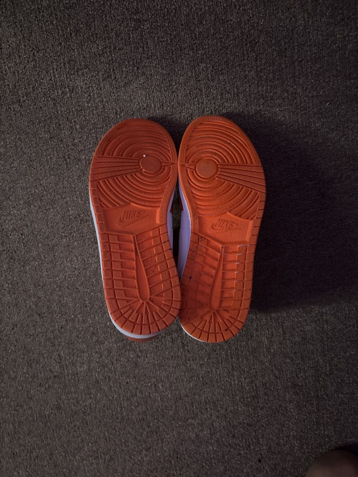 Nike Air Jordan 1 Mid SE Electro Orange Size US 12 / EU 45 - 5 Thumbnail