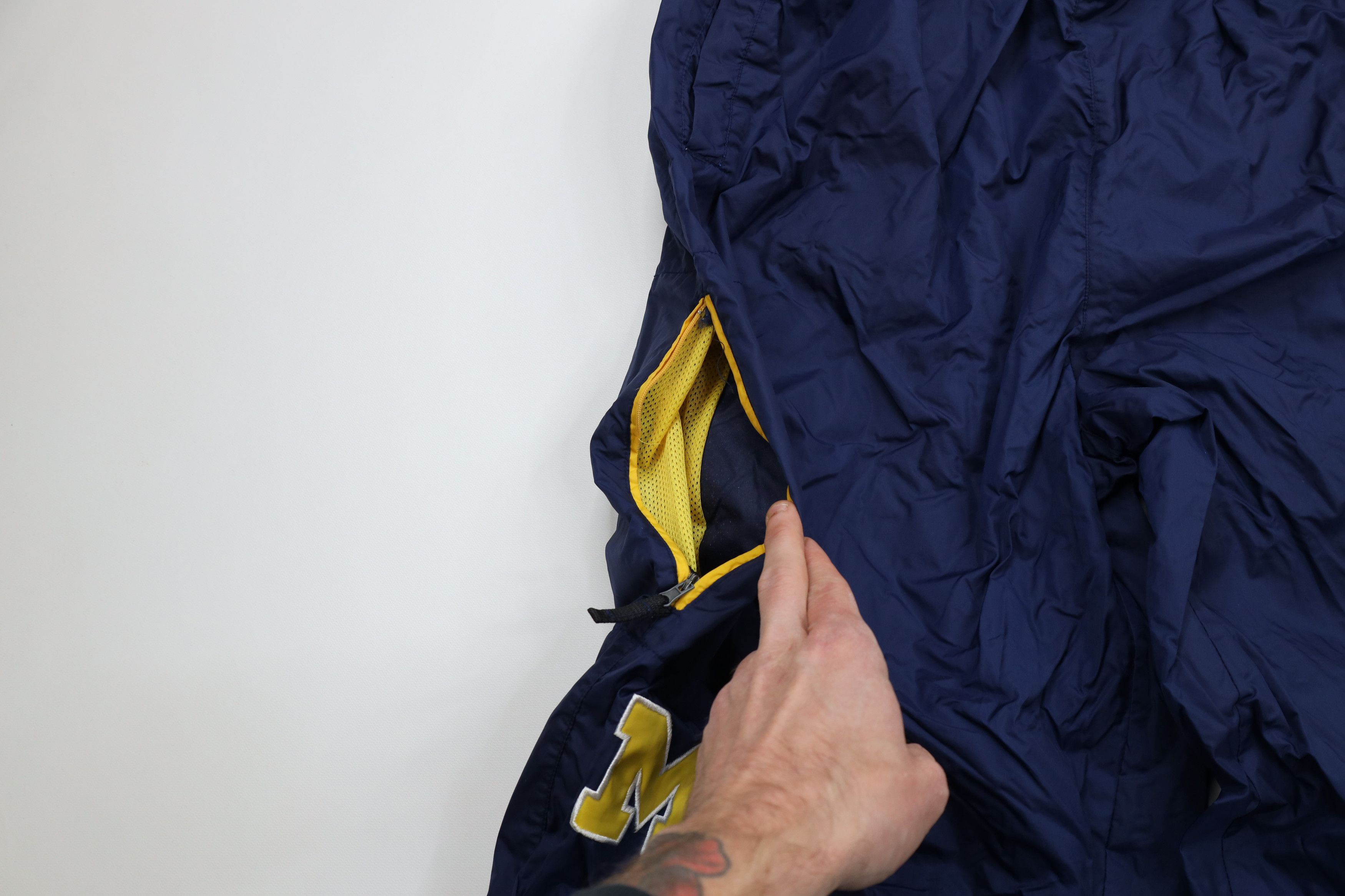 Vintage Vintage 90s University of Michigan Windbreaker Pants Size US 38 / EU 54 - 7 Thumbnail