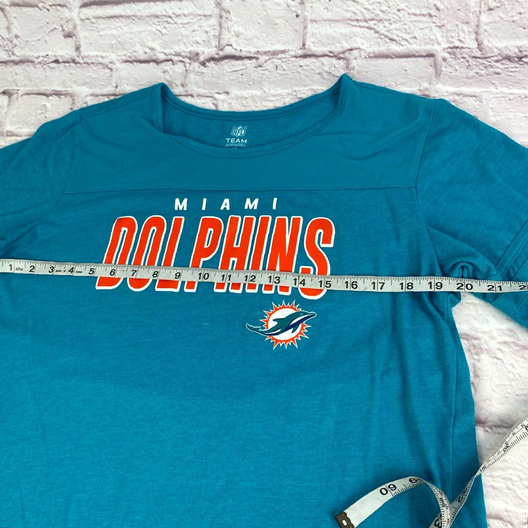NFL VINTAGE NFL Miami Dolphins Women T-Shirt XL Crew Neck Short Sleeve Graphic Print Size XL / US 12-14 / IT 48-50 - 7 Thumbnail