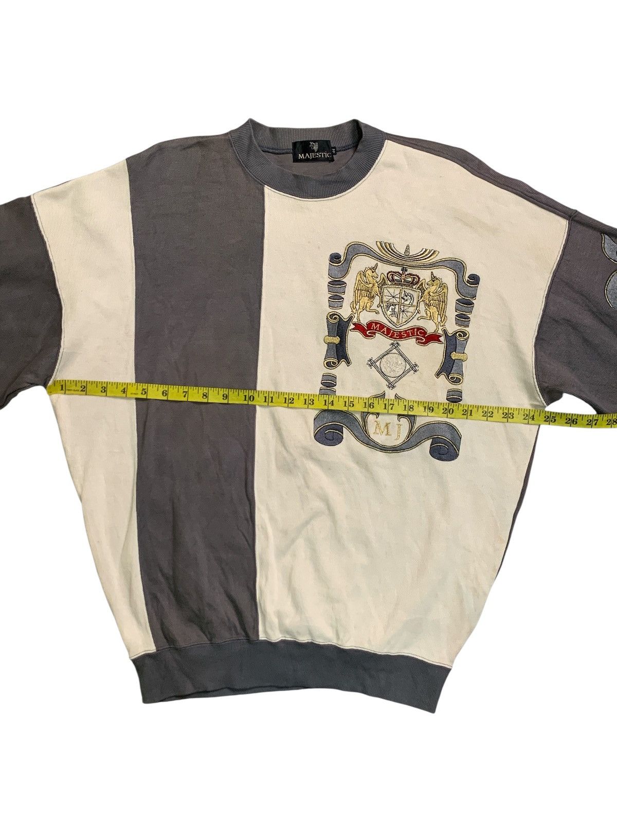 Majestic Rare Design Vintage Majestic Japan Sweatshirt Size US L / EU 52-54 / 3 - 9 Thumbnail