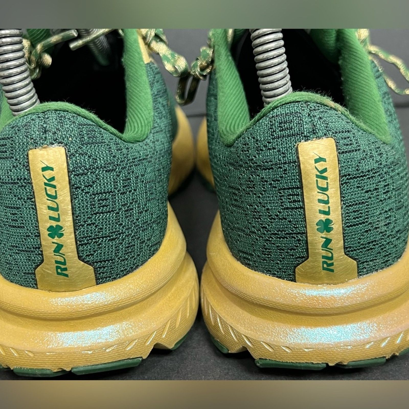 Brooks Brooks Launch 7 Run Lucky Shoes Womens Size 7 St. Patrick Size US 7 / IT 37 - 8 Thumbnail