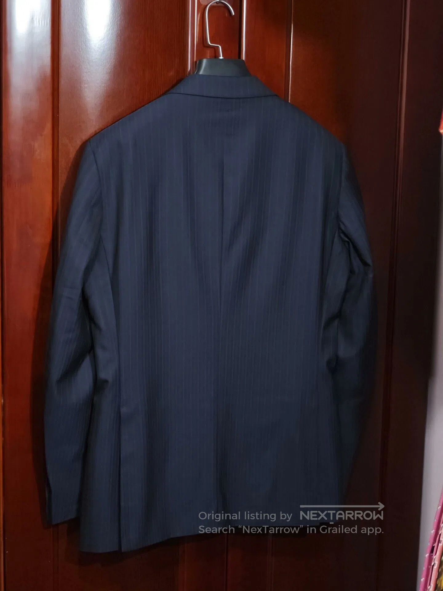 Japanese Brand Custom Italian Wool Suit in Navy. Size US M / EU 48-50 / 2 - 8 Thumbnail