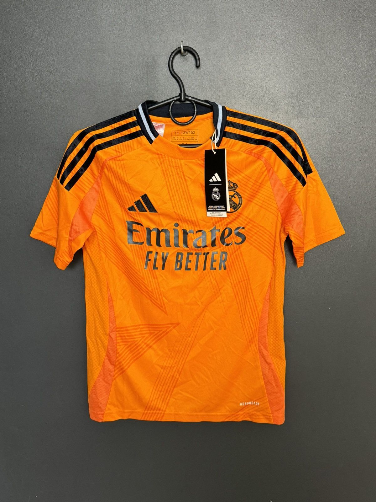Adidas KIDS New Real Madrid 24/25 Away Football Jersey Size US XS / EU 42 / 0 - 1 Thumbnail