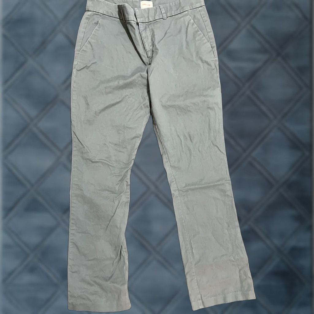 Gap Gap Khakis Pants Women 6 Gray Bootcut Chino Stretch Size 28" / US 6 / IT 42 - 1 Thumbnail