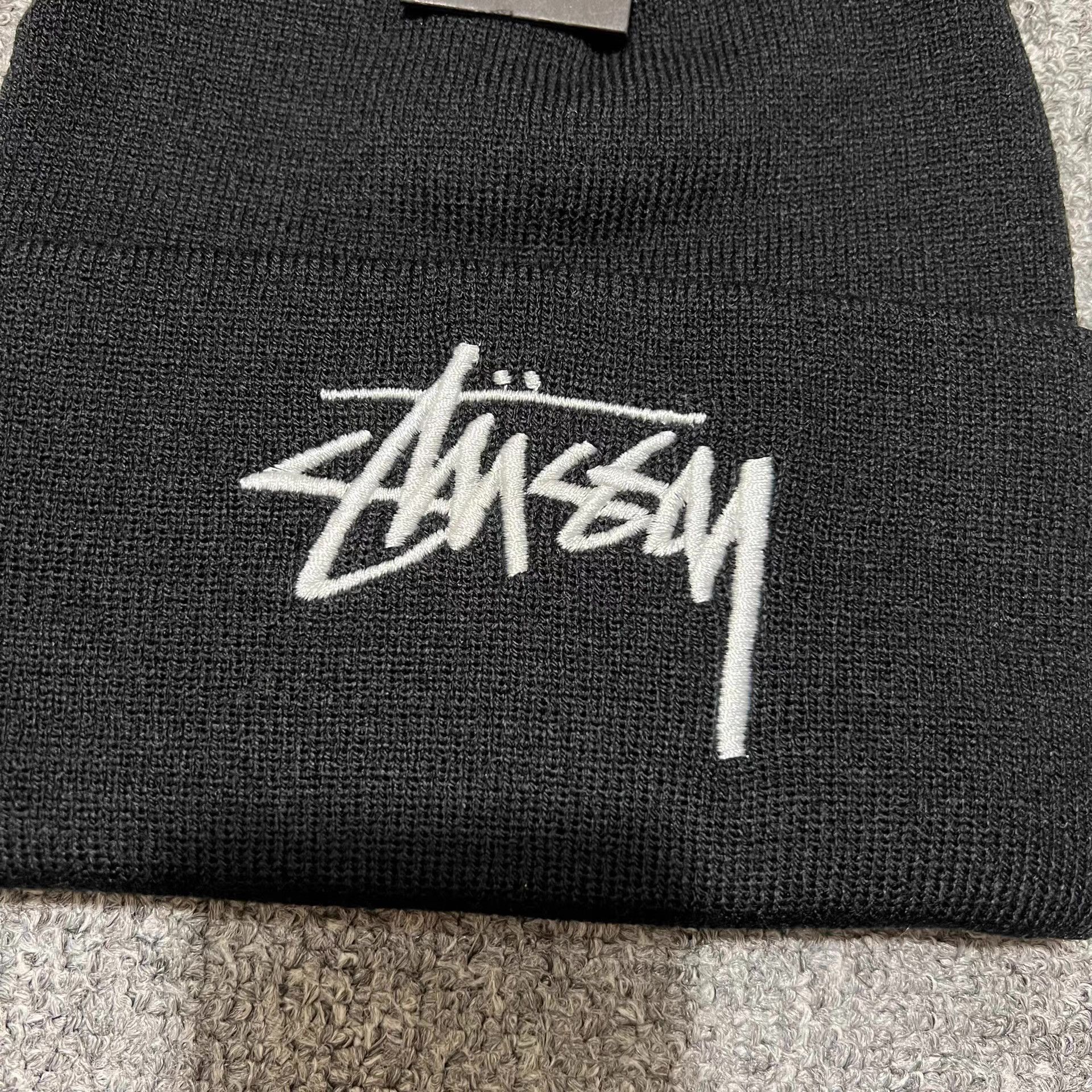 Stussy Stüssy Classic Embroidered Large Logo Knit Beanie Q7 Size ONE SIZE - 9 Thumbnail