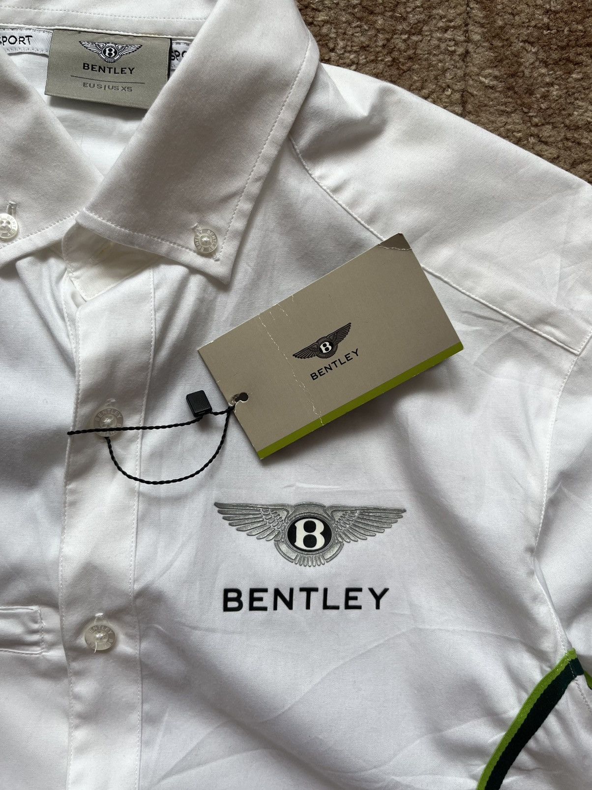 Bentley Vintage Bentley UK White Racing F1 Polo Shirt Streetwear Size US S / EU 44-46 / 1 - 6 Thumbnail