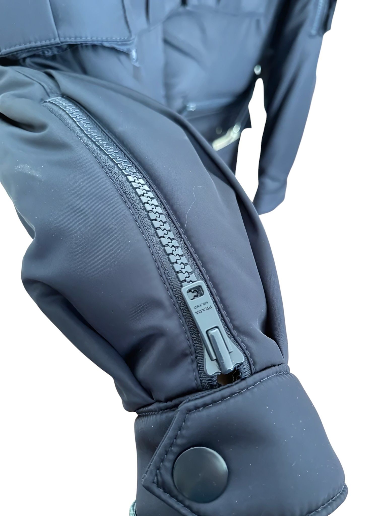 Prada F/W 2019 RUNWAY BELTED JACKET Size US S / EU 44-46 / 1 - 5 Thumbnail