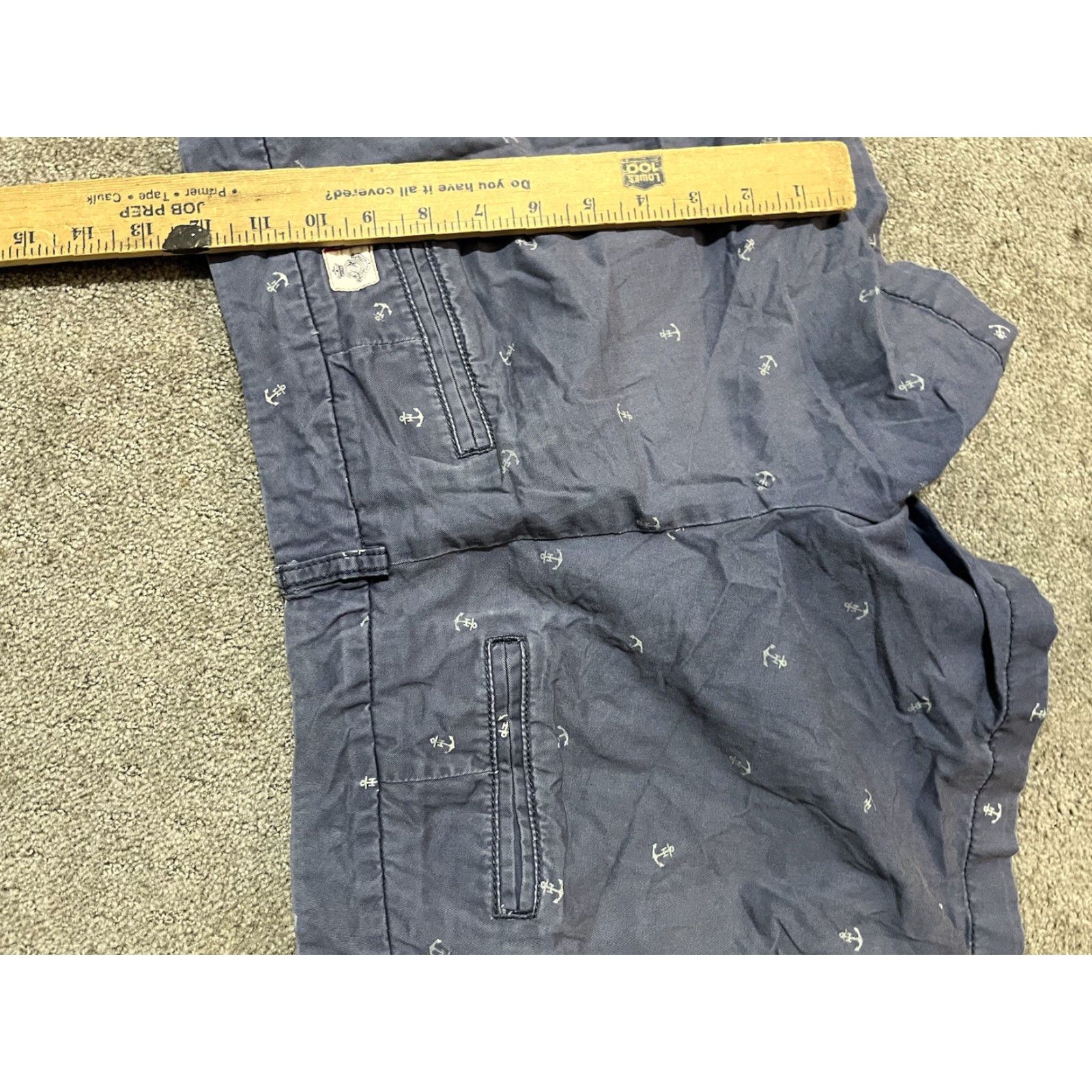 Tommy Hilfiger VINTAGE Tommy Hilfiger Women’s Chino Shorts Size 8 Blue Preppy 4” Inseam Distressed Size 30" / US 8 / IT 44 - 4 Thumbnail