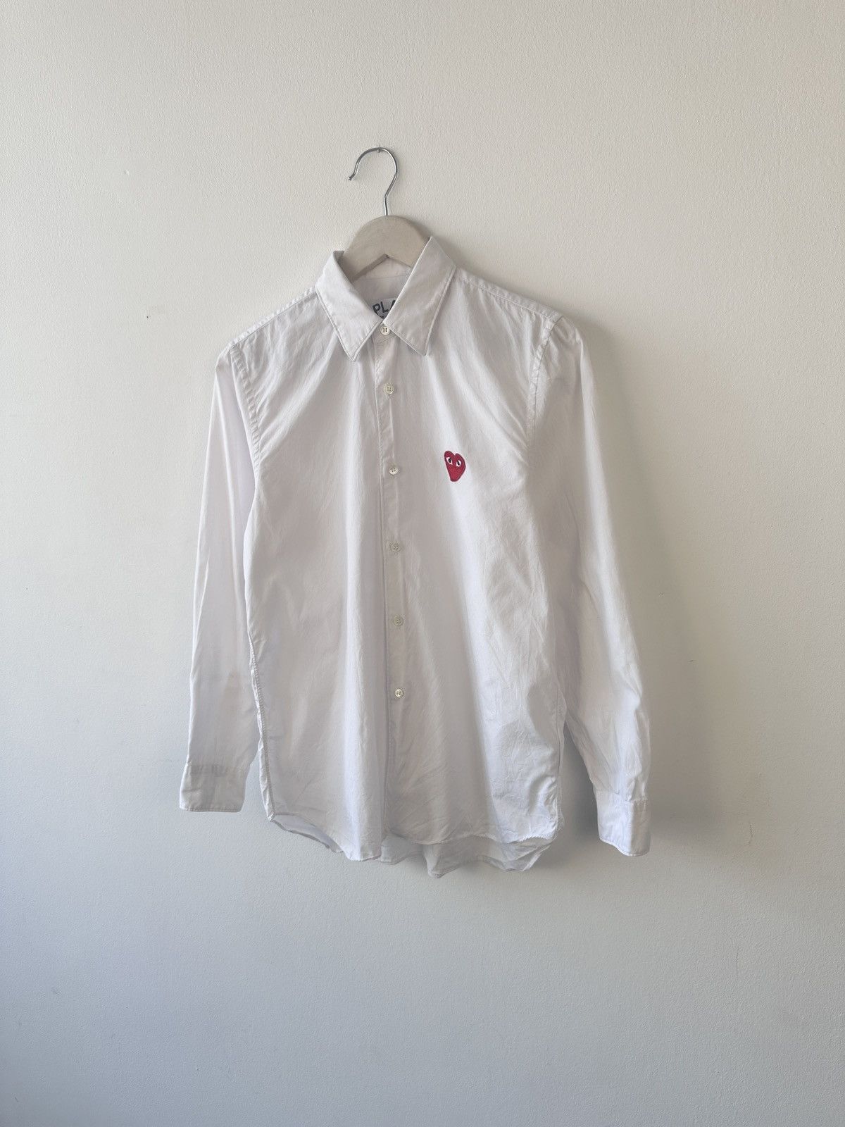 Comme des Garcons Comme des Garcons Play Shirt White Red Heart Logo Size S CDG Size US S / EU 44-46 / 1 - 3 Thumbnail