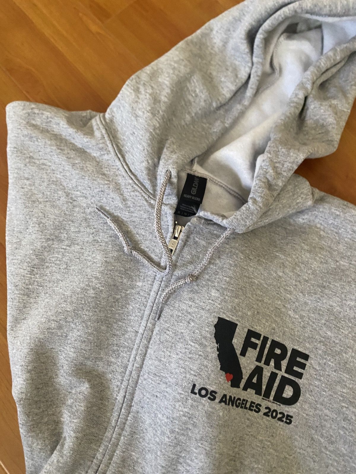 Other Yoshitomo Nara LA Fire Aid Tee Size US XL / EU 56 / 4 - 6 Thumbnail