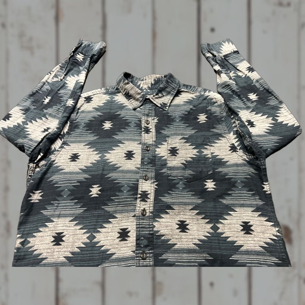 American Eagle Outfitters American Eagle Outfitters Shirt Mens L Long Sleeve Gray Blue Aztec Southwestern Geometric Button-Up Collared Pocket Western Casual Size US L / EU 52-54 / 3 - 1 Thumbnail