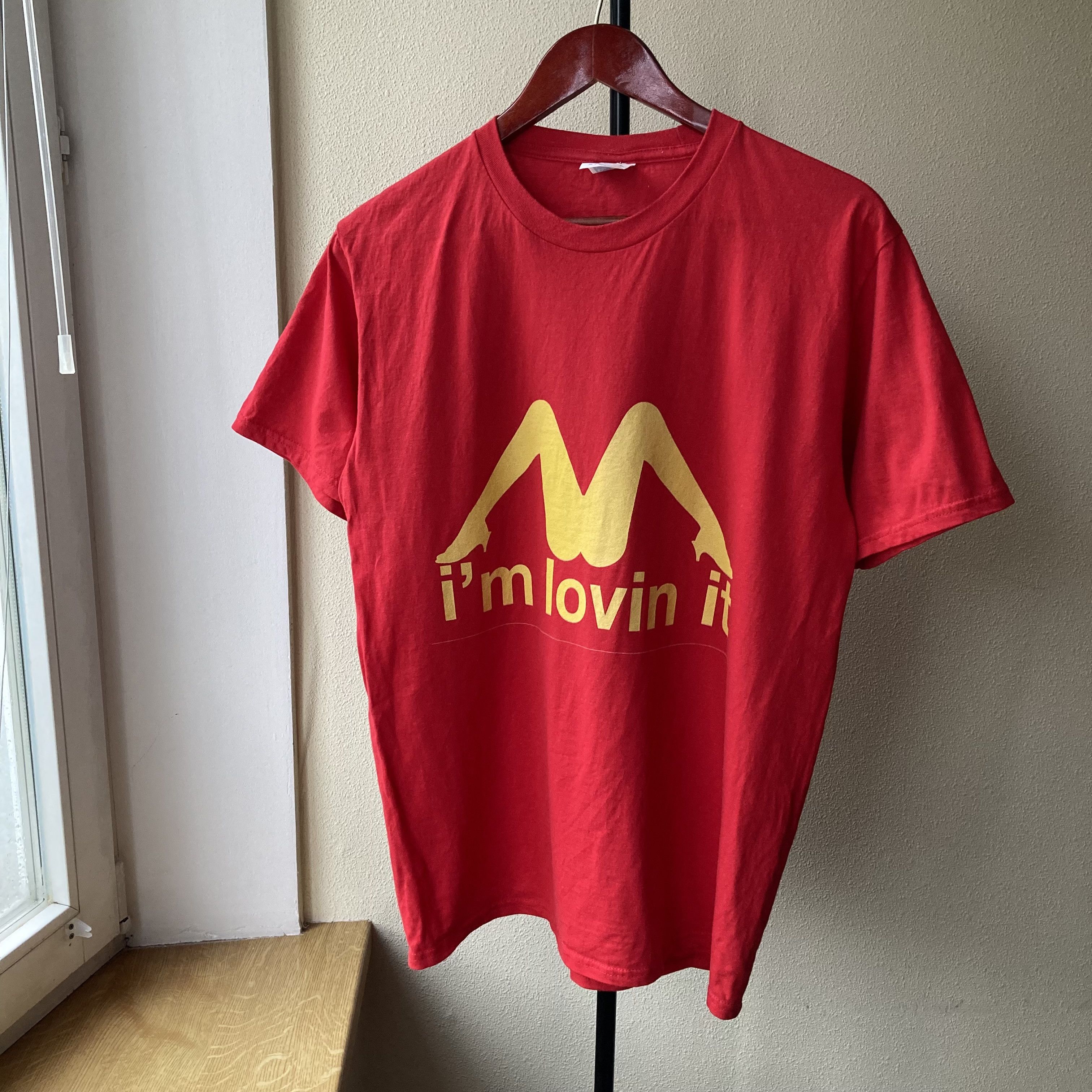 I’m loving’ it tシャツ マクド tee エロ セクシー y2k I'm loving' it tシャツ マクド tee エロ セクシー y2k Vintage