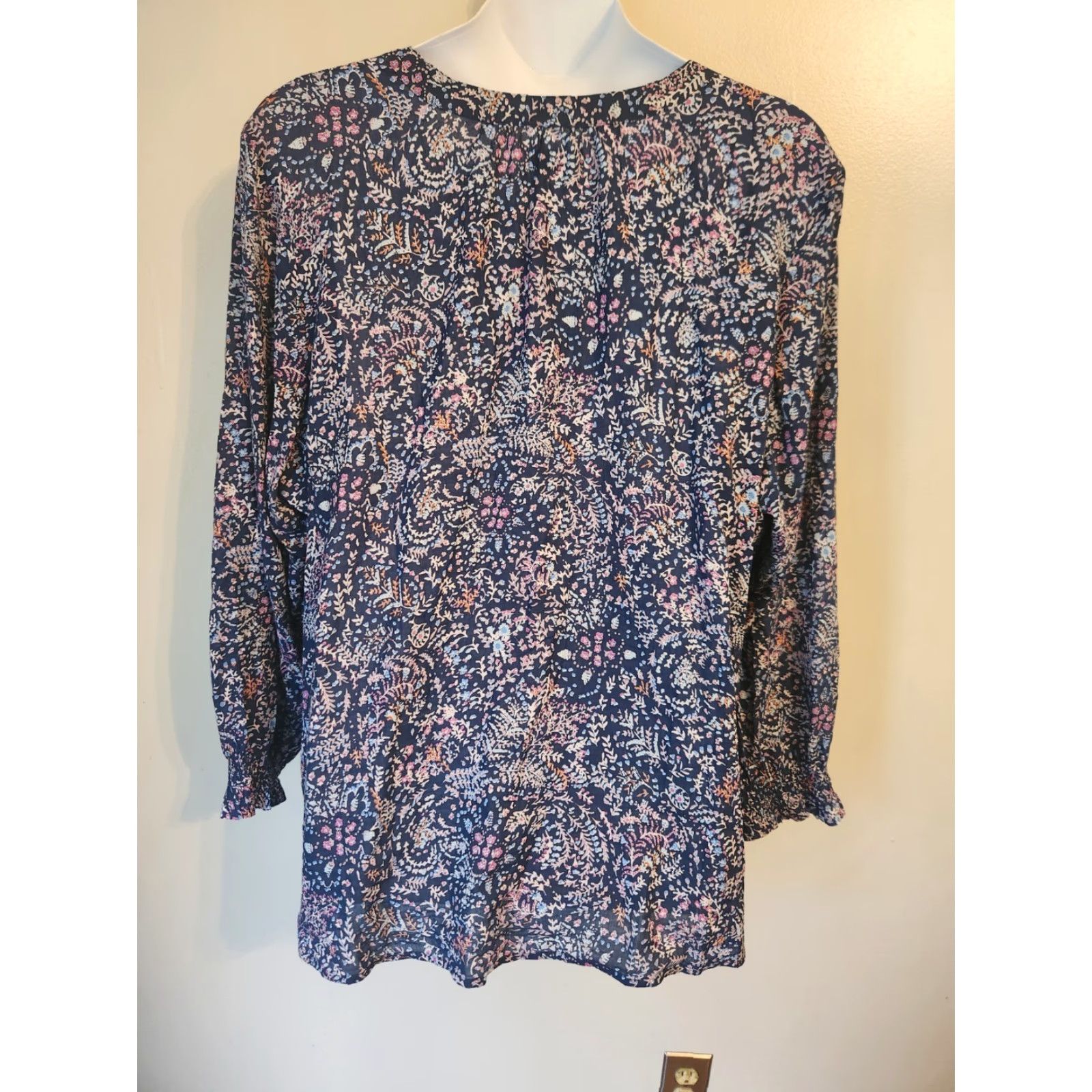 Vintage Sonoma Navy Blue Floral Pattern Smocked Long Sleeve Shirt 4X Womens Size XXL / US 16-18 / IT 52-54 - 5 Thumbnail