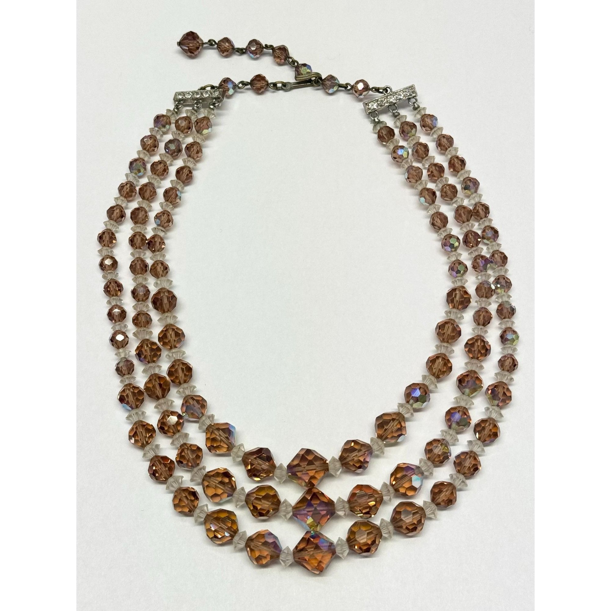 Vintage Vintage three strand crystal beaded necklace Size ONE SIZE - 1 Thumbnail