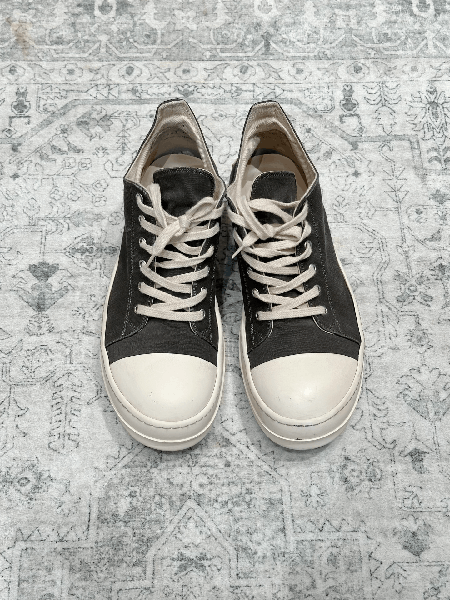 Rick Owens Rick Owens x Converse Gray Canvas Low Top Size US 11 / EU 44 - 1 Thumbnail