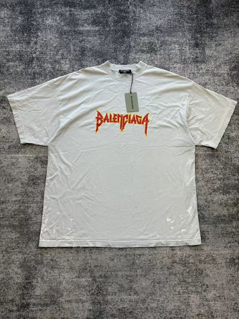 Balenciaga Balenciaga Flame logo splashing ink to make old rock short Size US L / EU 52-54 / 3 - 1 Thumbnail
