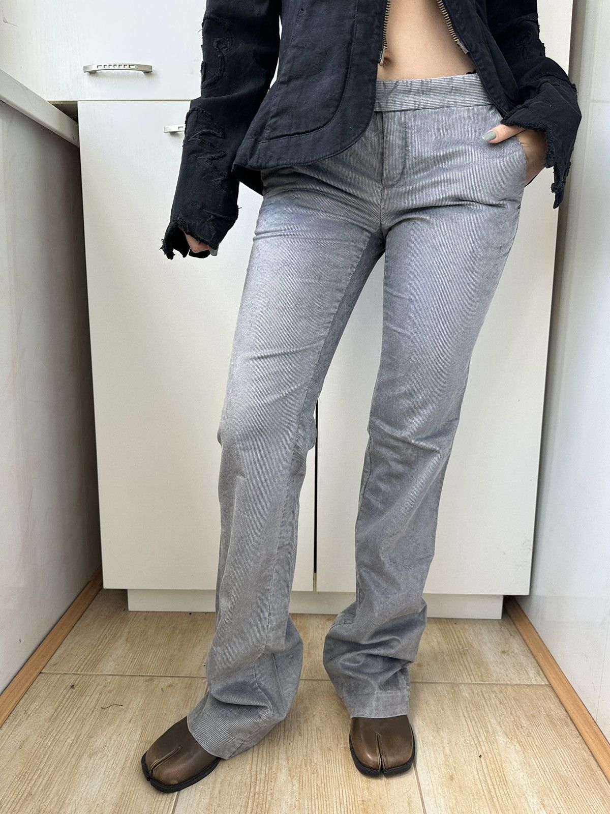 Alexander McQueen AW2002 Alexander Mcqueen Metallic Bootcut Podium Pants Size 27" / US 4 / IT 40 - 2 Thumbnail