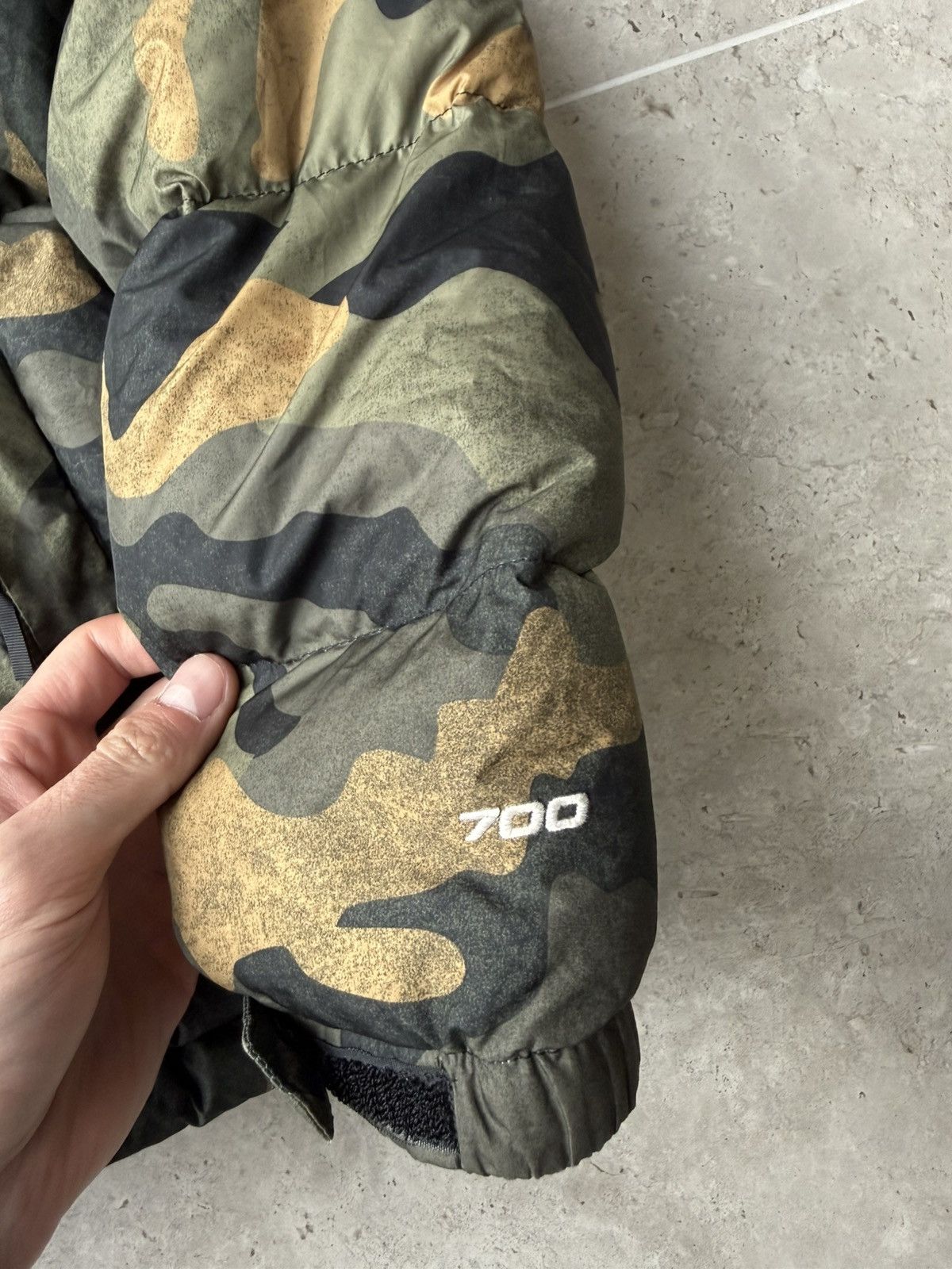The North Face Rare The North Face Puffer 700 Camouflage Womens Size Hype Size M / US 6-8 / IT 42-44 - 5 Thumbnail