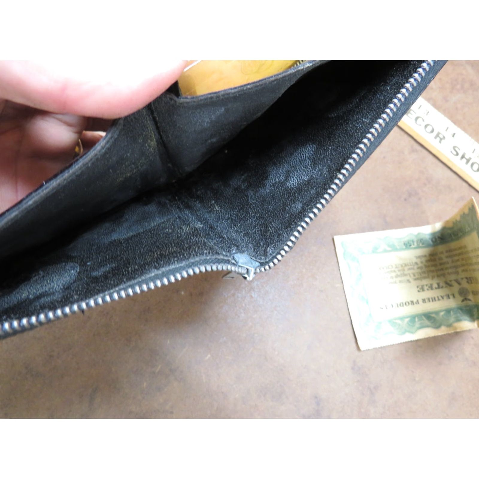 Vintage VINTAGE US Luggage and Leather Prod English Morocco Wallet Bifold Leather Zipper Men Black Size ONE SIZE - 8 Thumbnail