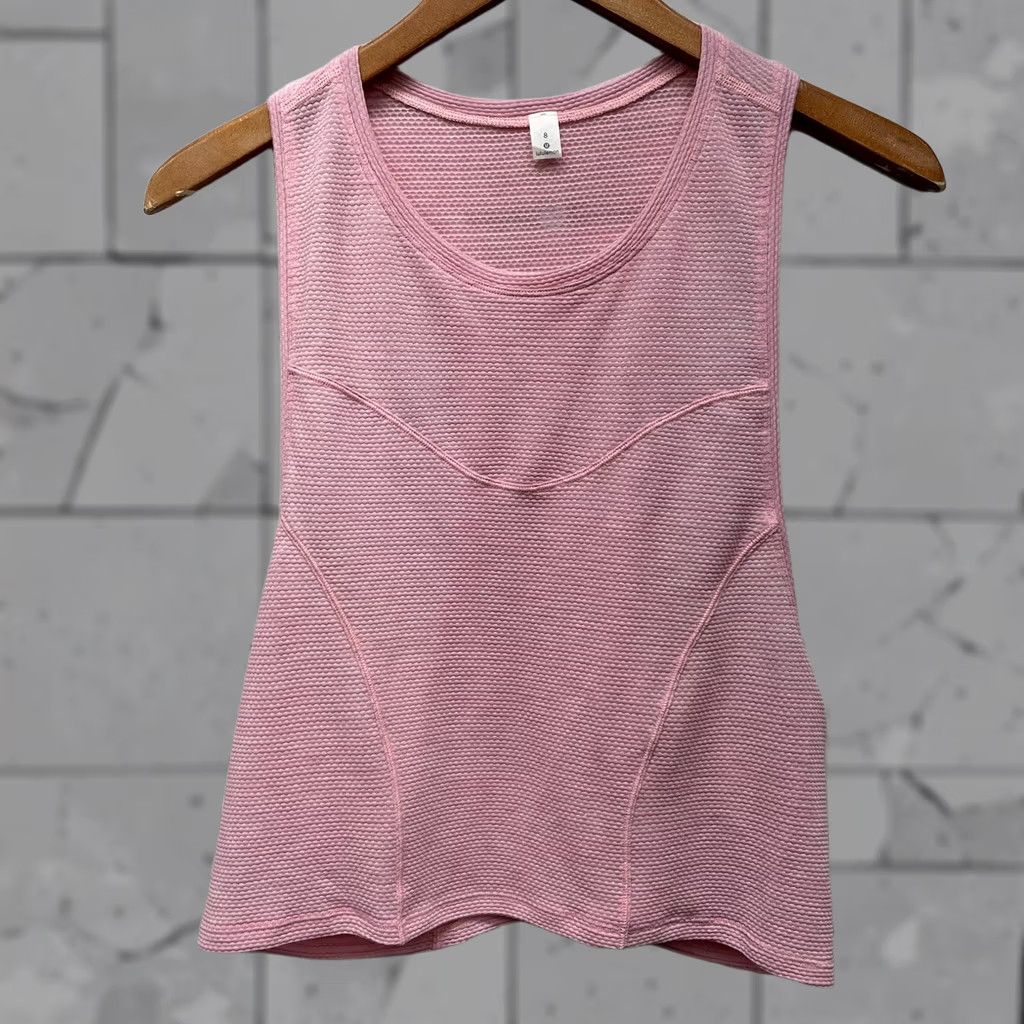 Lululemon Lululemon Pink Stretchy Athletic Shirt Womens Size 8 T-Shirt Activewear Size M / US 6-8 / IT 42-44 - 1 Thumbnail
