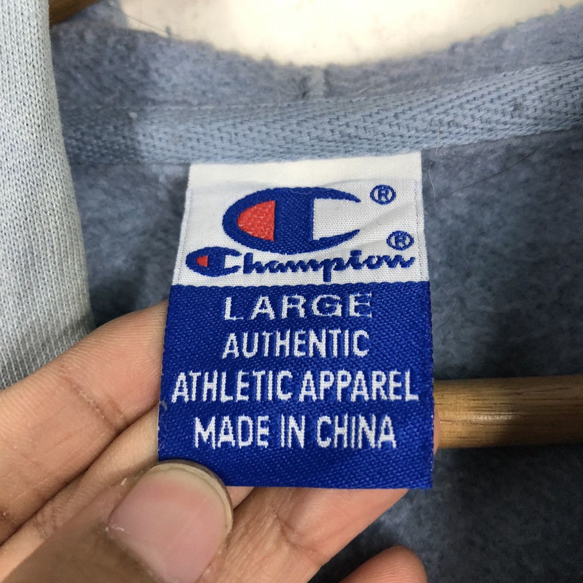 Champion 📌Vintage Hoodie Pull Over Champion Sweatshirt Size US L / EU 52-54 / 3 - 17 Thumbnail