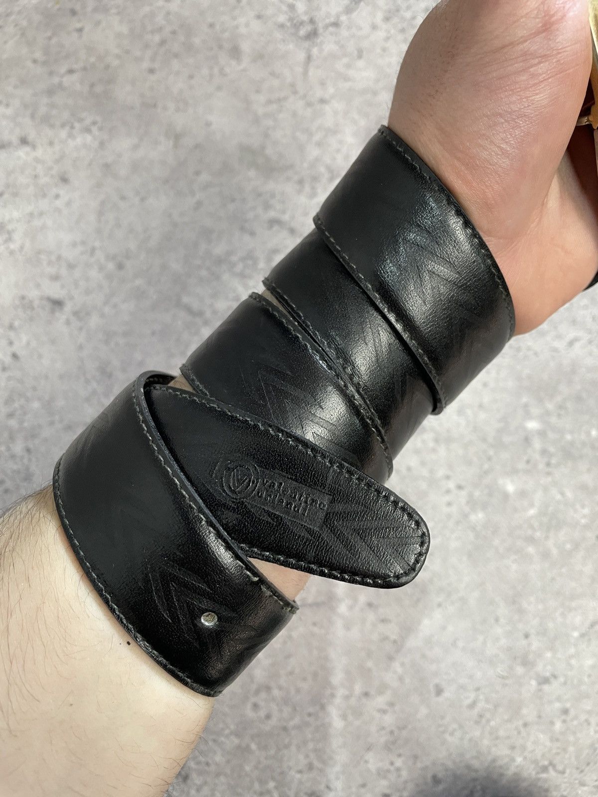 Valentino Vintage Y2K Classic Valentino Black Belt size: 30/32 Size 32 - 3 Thumbnail