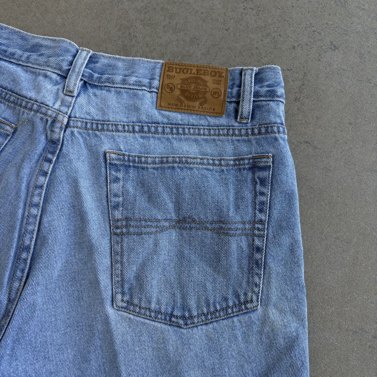 Bugle Boy Vintage 90's Bugle Boy Light Blue Denim Jean Shorts Jorts 33 Size US 33 - 4 Thumbnail