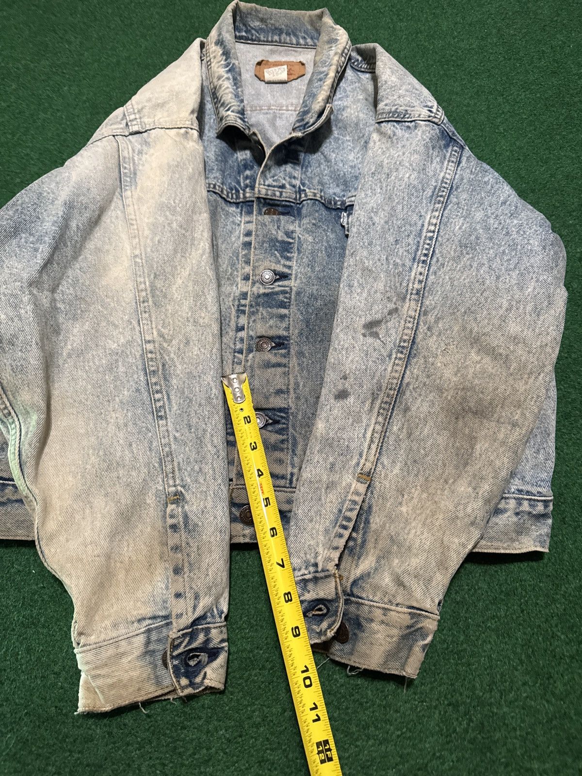 Levi's Vintage Clothing Vintage 80s Levi’s Denim Trucker Jacket Large Distressed Size US L / EU 52-54 / 3 - 10 Thumbnail